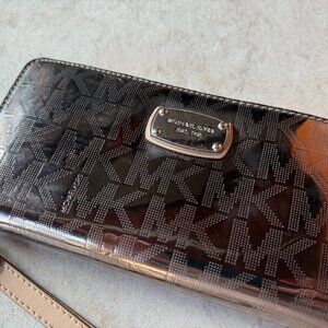MK Michael Kors Metallic Zip Around Wallet * EUC